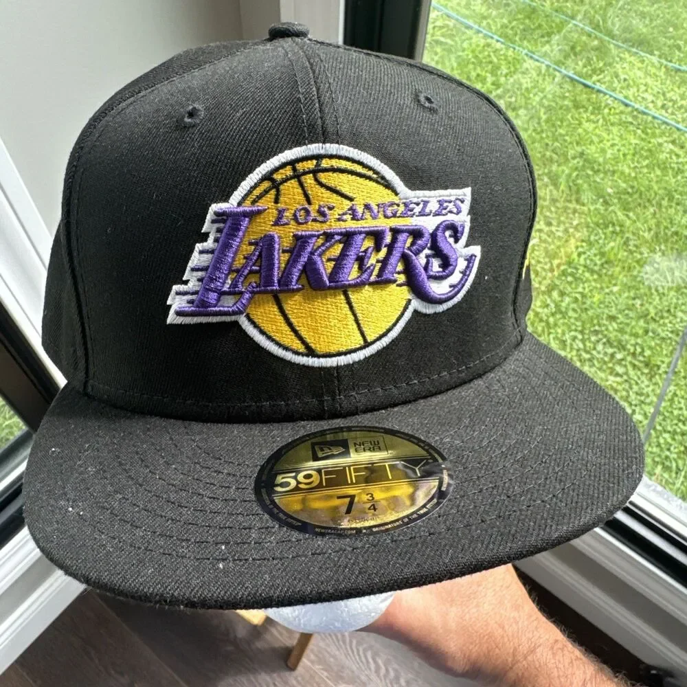 Los Angeles Lakers Black Hat Cap 59Fifty Fitted 7 3/4